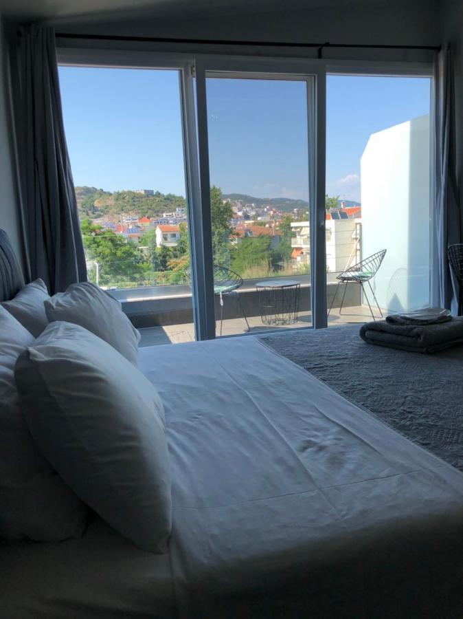 Glykanisos Suites Néa Péramos Dış mekan fotoğraf