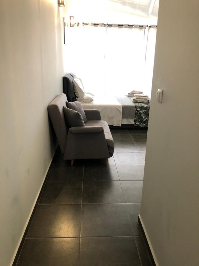 Glykanisos Suites Néa Péramos Dış mekan fotoğraf