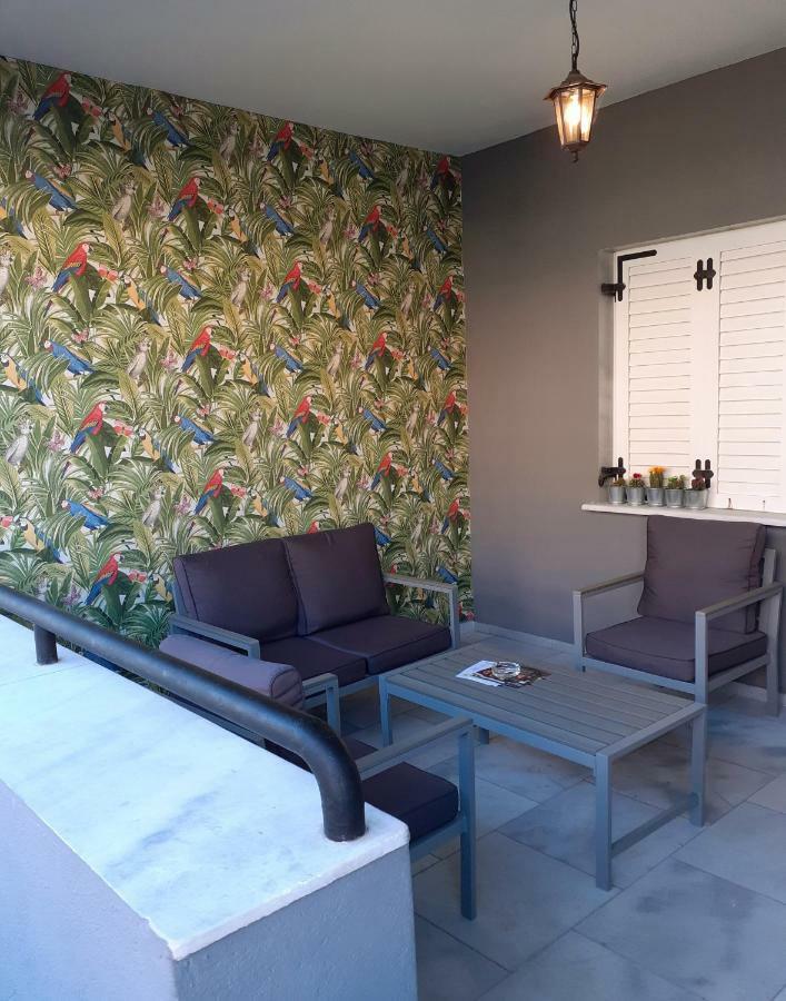 Glykanisos Suites Néa Péramos Dış mekan fotoğraf